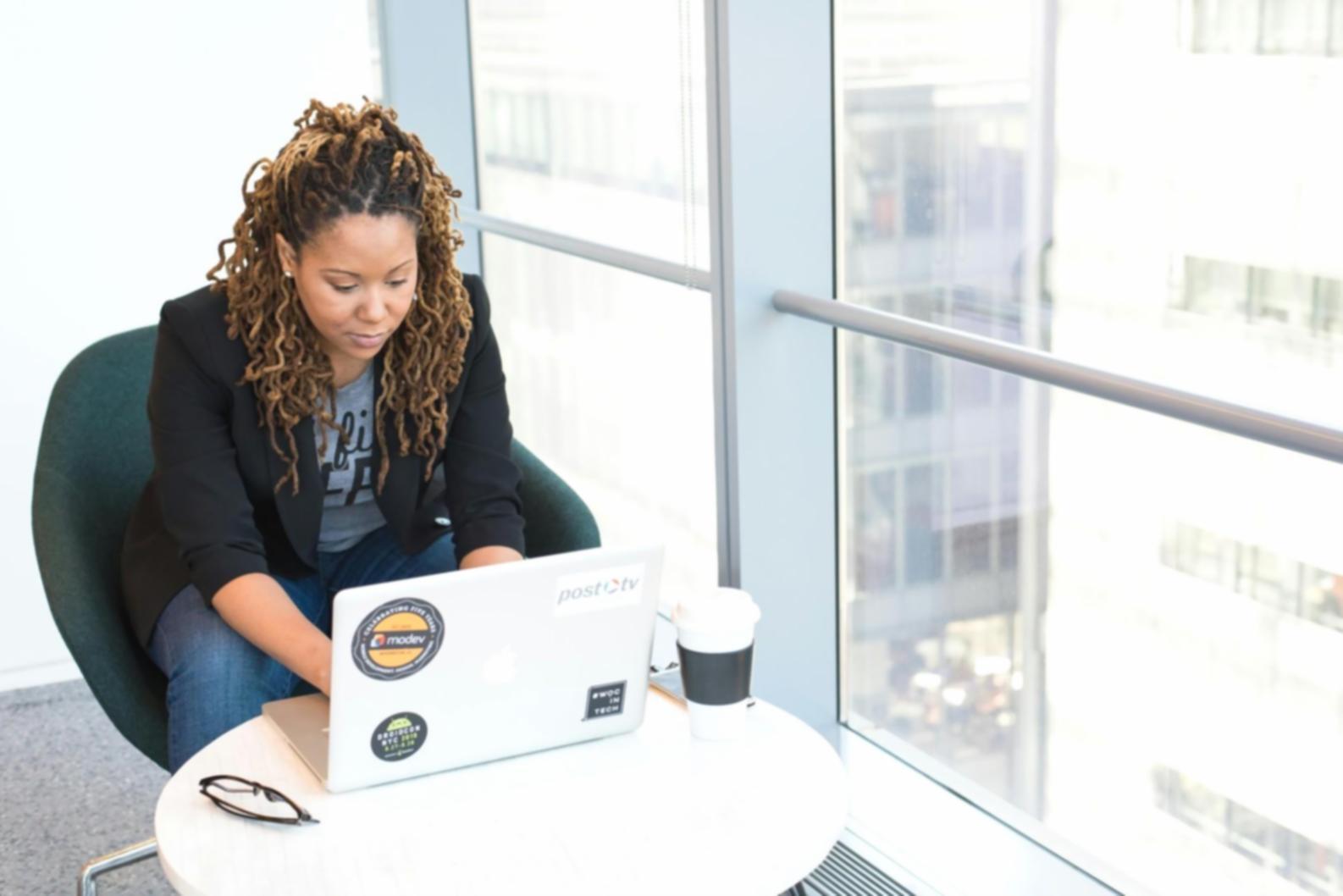 Website analytics and monitoring dashboard